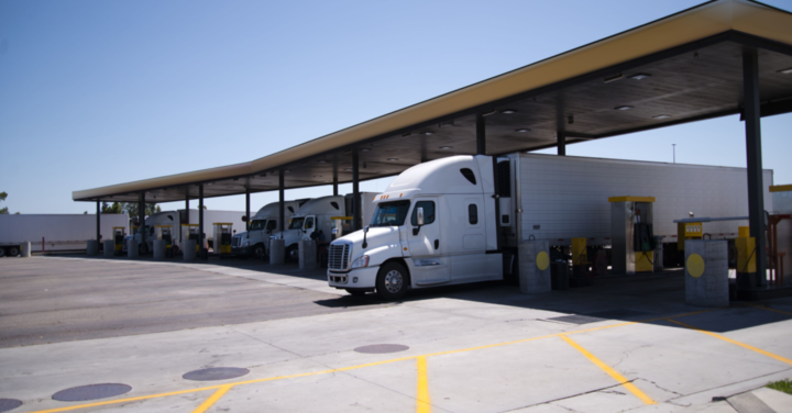Fuel Surcharges for Owner Operators – 7 Things You Need To Know
